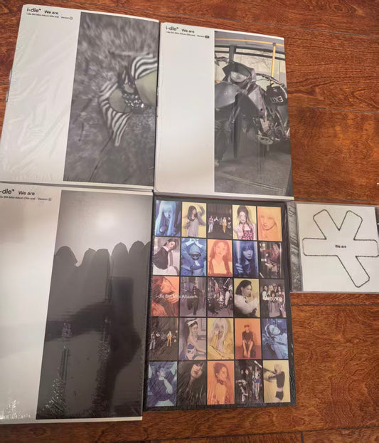 [AUS] i-dle mini8 We Are albums